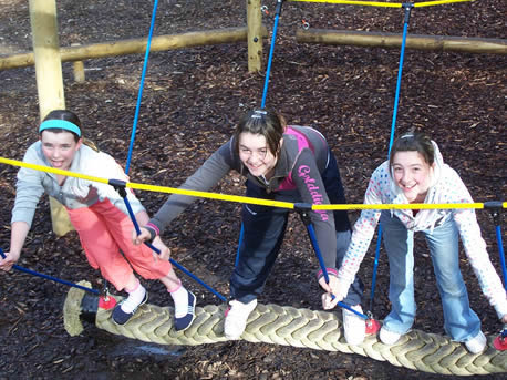 Student in playpark